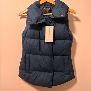 Athleta Downtown Puffer Vest in Dark Sardinia Blue NWT